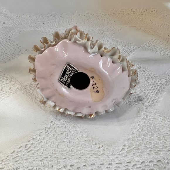 Vintage Norcrest Dancing China Girl Figurine, Vintage Figurines, Norcrest Dolls - Picture 6 of 10